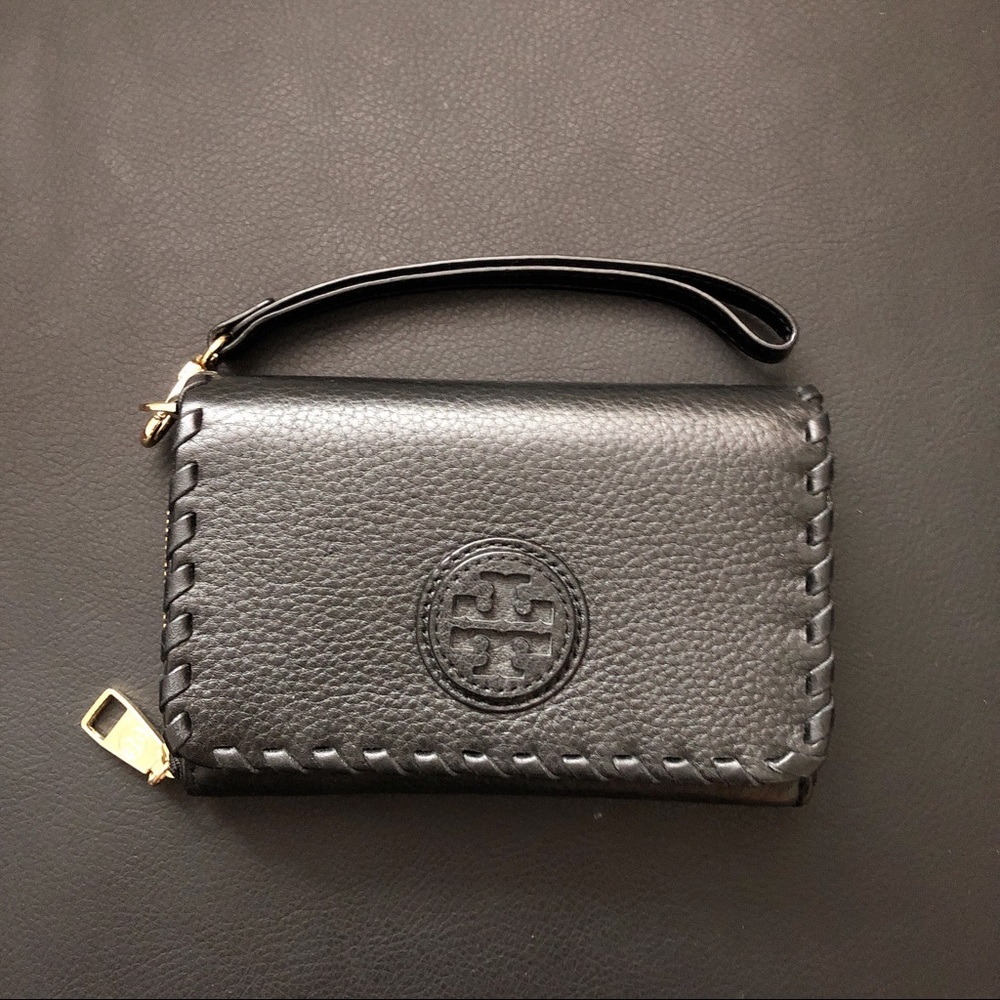 Tory Burch Marion wristlet
